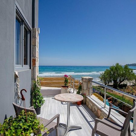 Golden Dolphin Studios & Apartments Αλυκών Εξωτερικό φωτογραφία