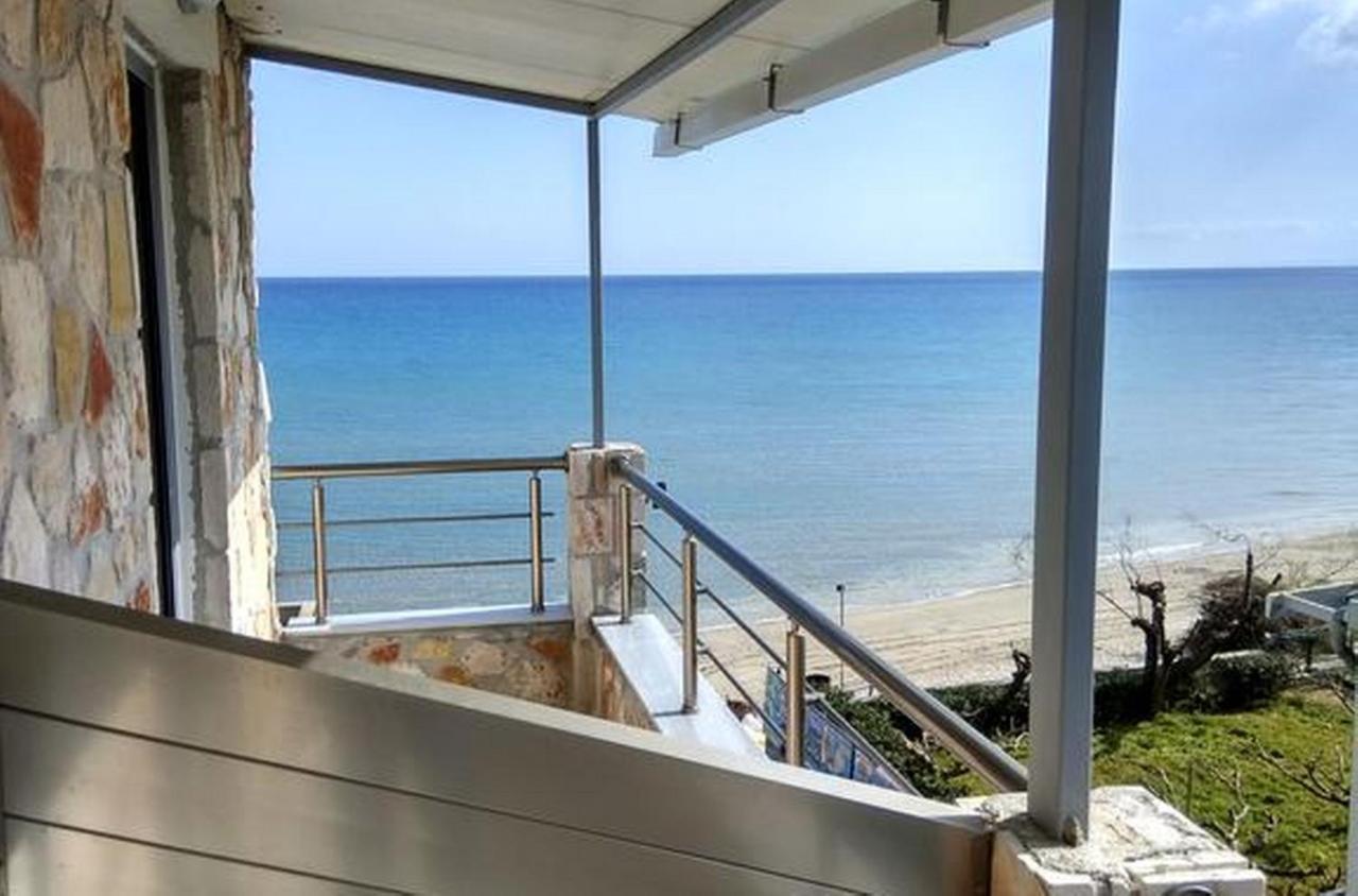 Golden Dolphin Studios & Apartments Αλυκών Εξωτερικό φωτογραφία