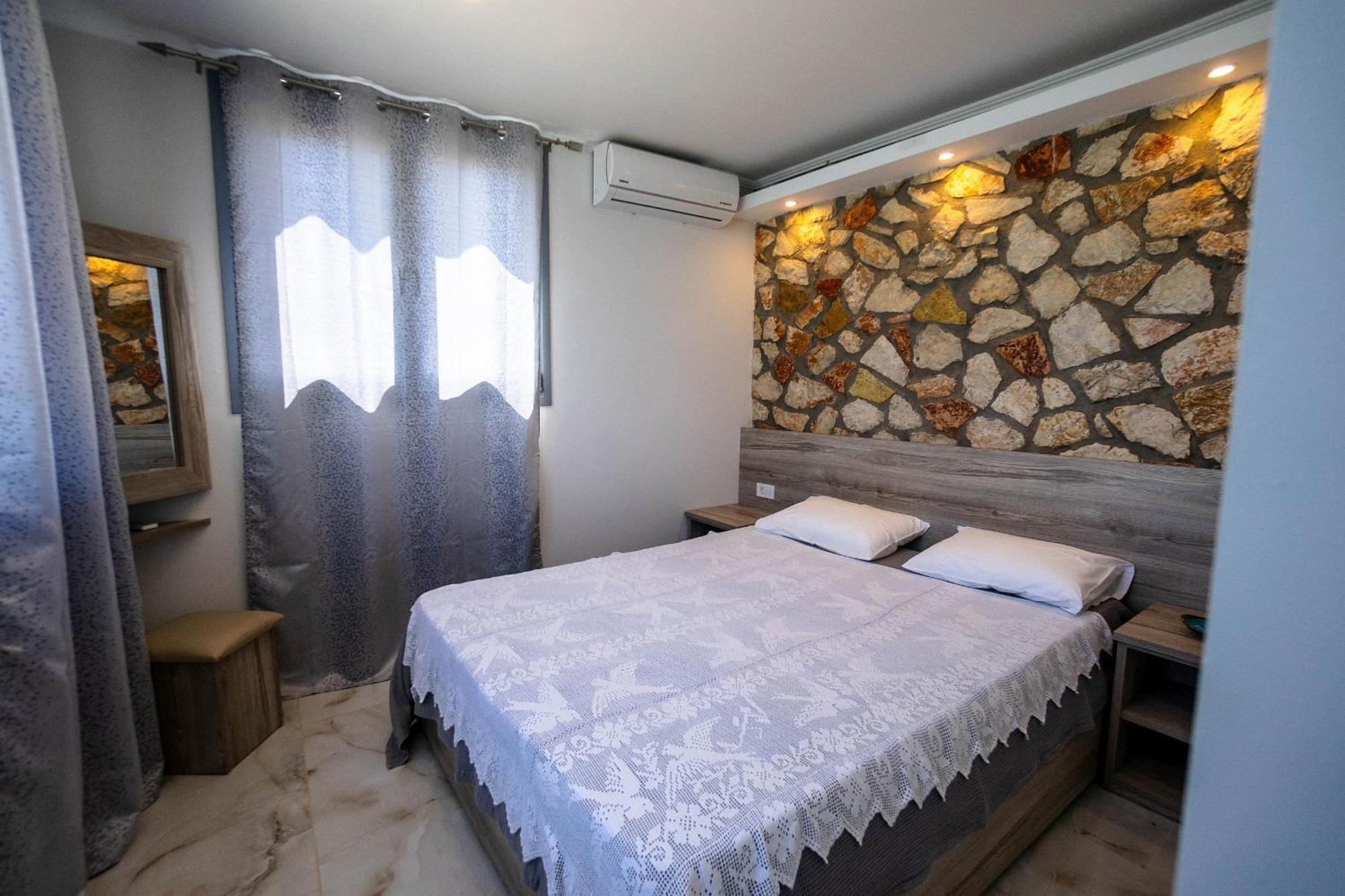 Golden Dolphin Studios & Apartments Αλυκών Δωμάτιο φωτογραφία