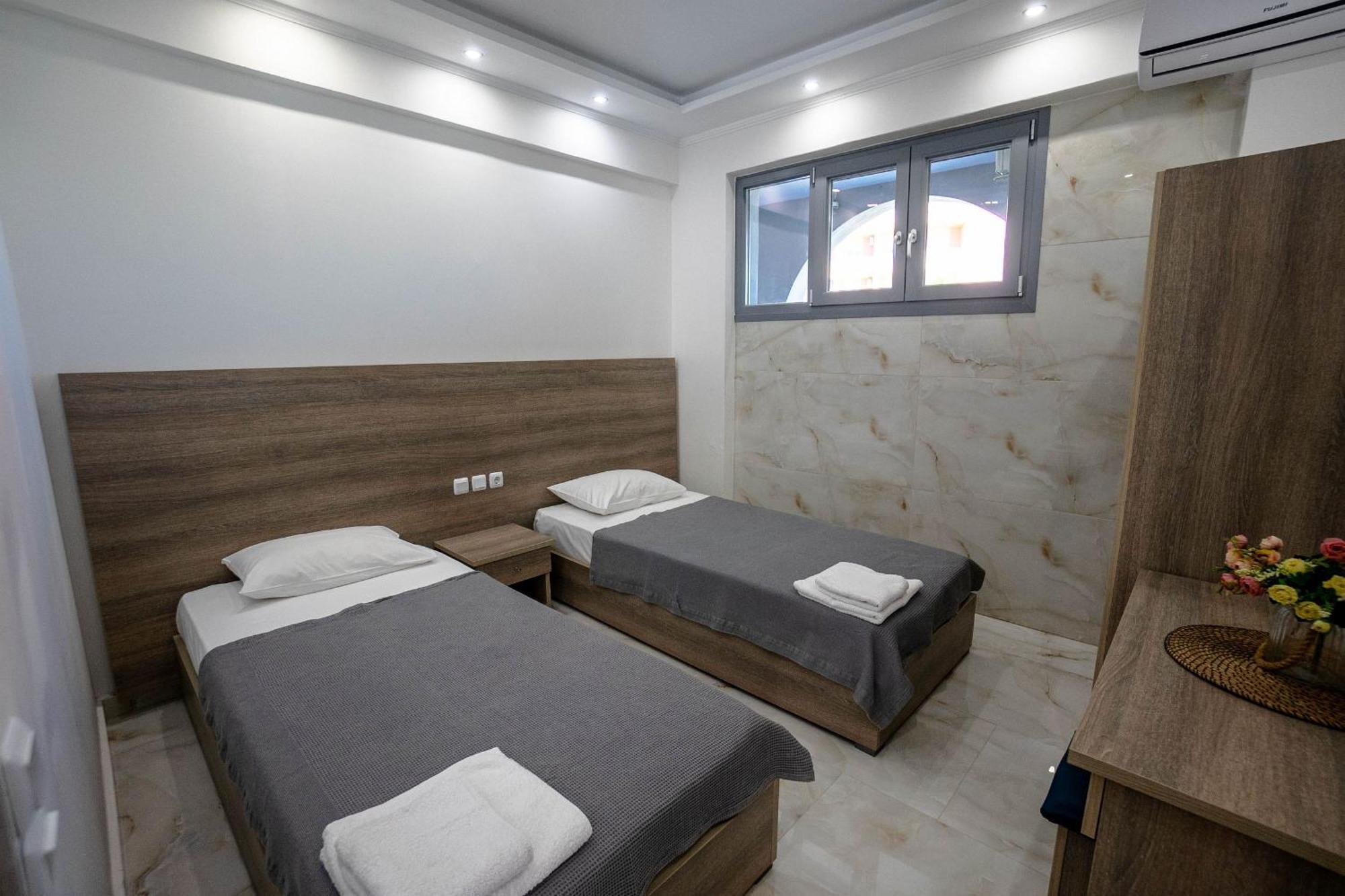 Golden Dolphin Studios & Apartments Αλυκών Δωμάτιο φωτογραφία